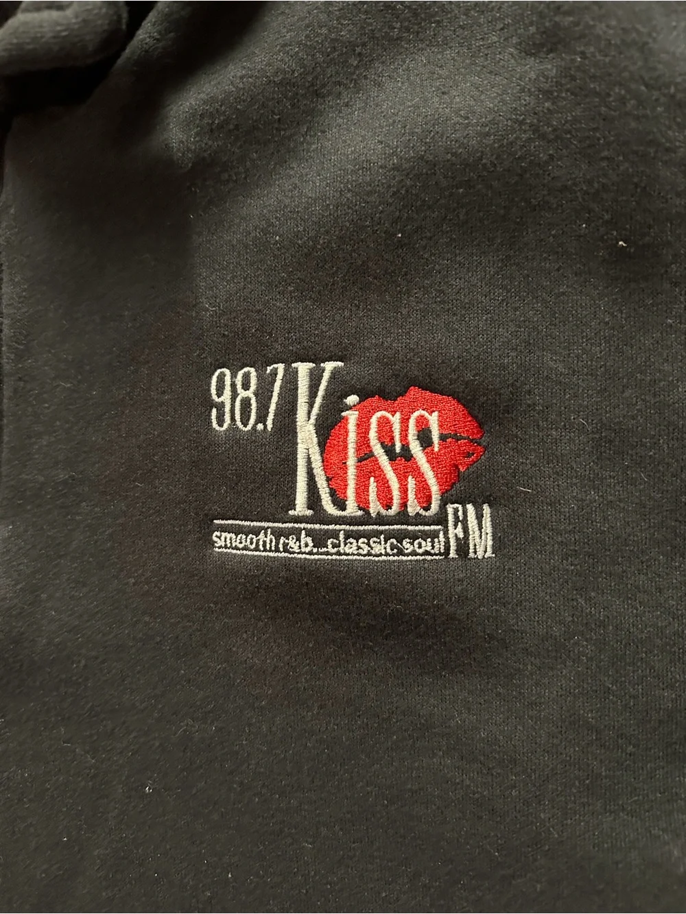 Vintage 1/4 Zip Sweatshirt 2XL Mens 90s Black 98.7 Kiss FM Graphic Embroidered